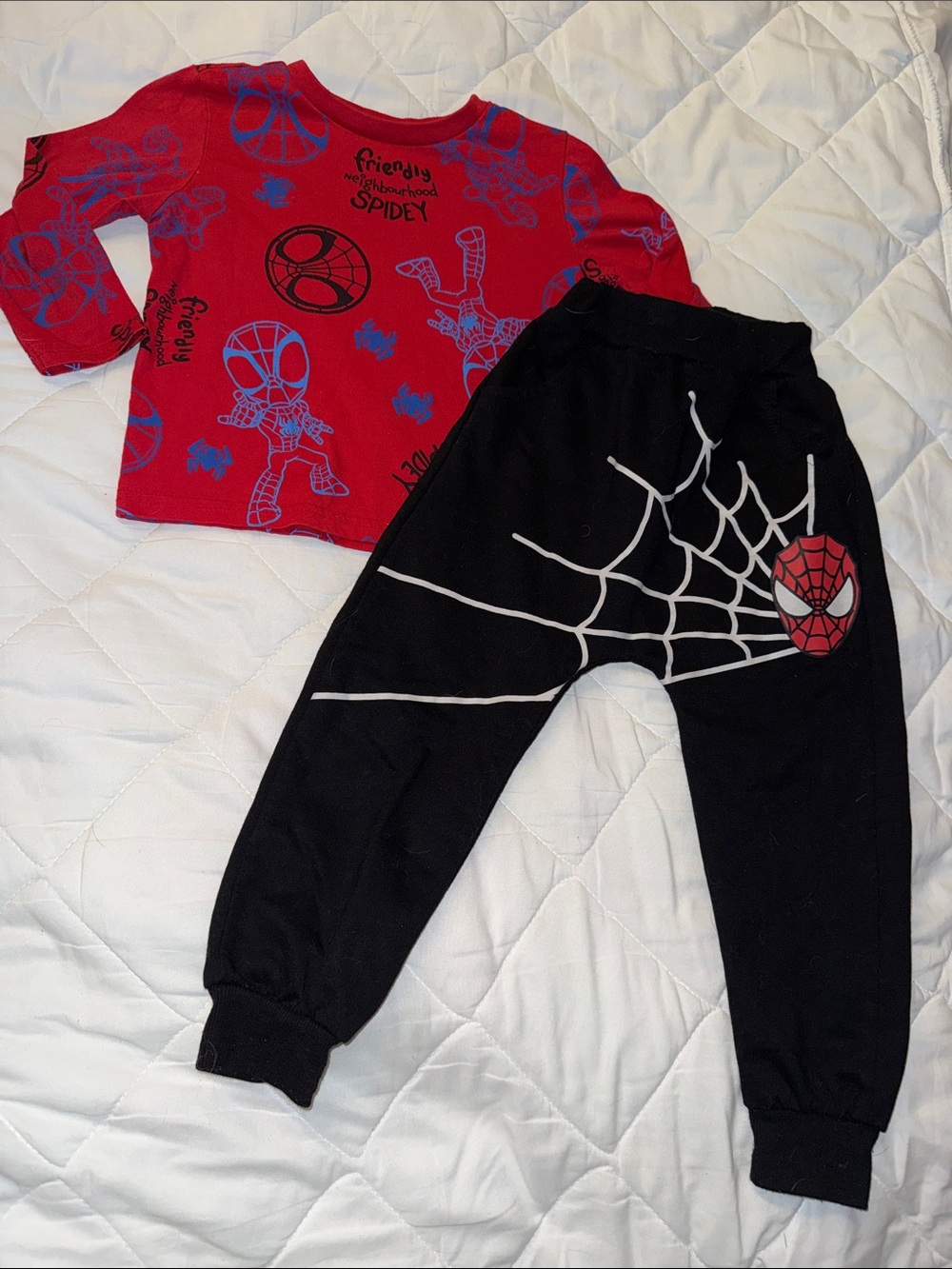 3T Spider-Man Red & Black Kids Two-Piece Set pants with pockets